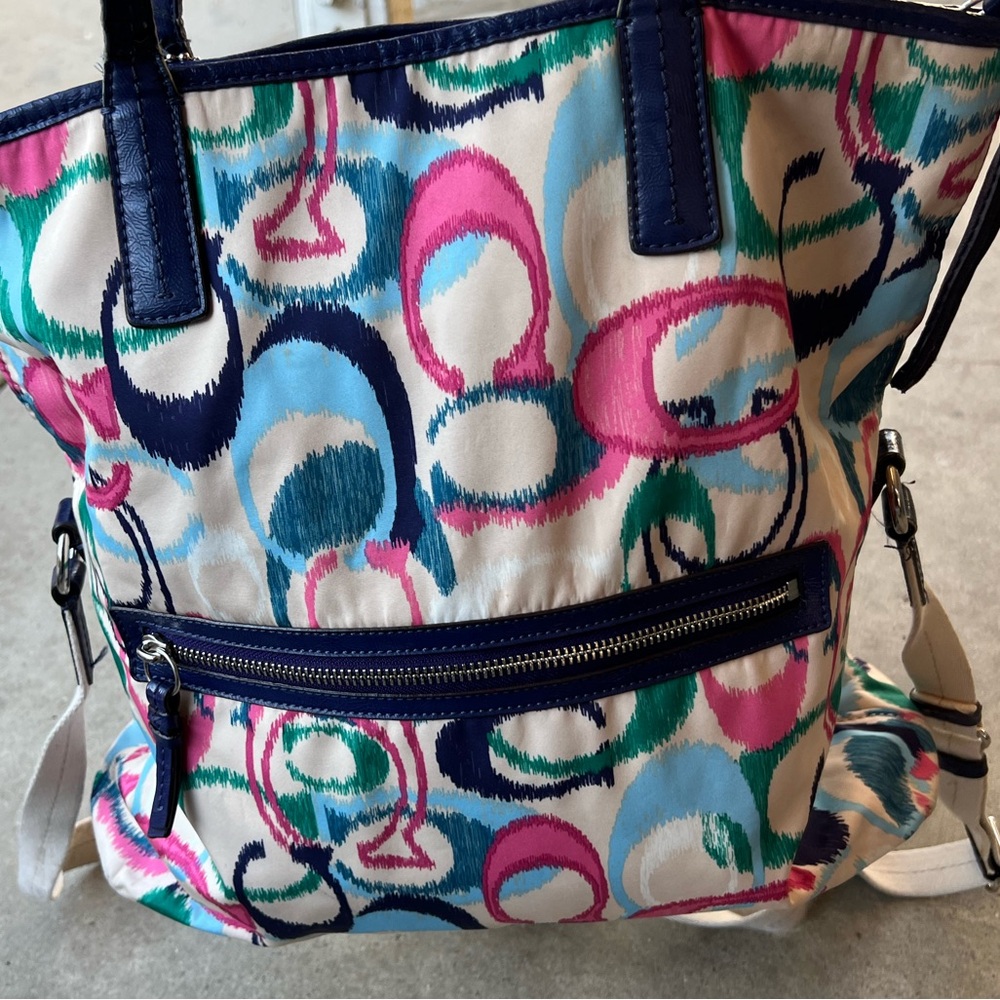 Vintage Coach Blue and Pink Patterned Women’s Blue Pink Large Long Shoulder Bag - Picture 3 of 14